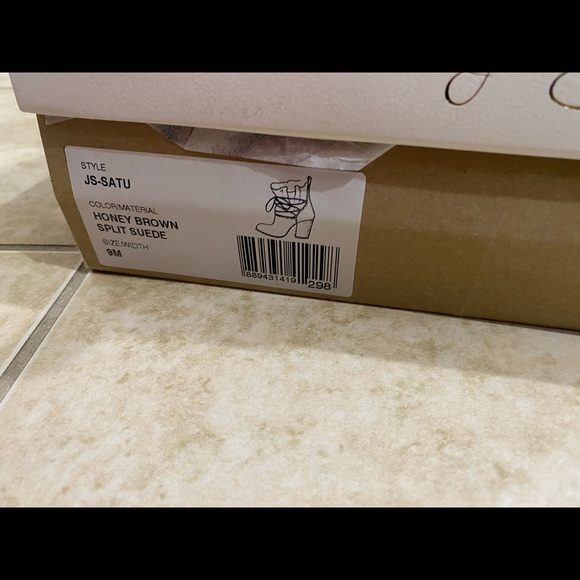 Jessica Simpson Booties - Picture 2 of 5